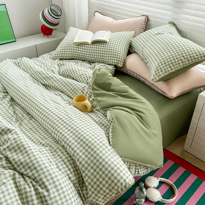 91家纺网 家纺一手货源 找家纺 十一家居 2025春夏新款ins风A类亲肤水洗棉贝壳绣格子四件套——暮光系列 草绿小格
