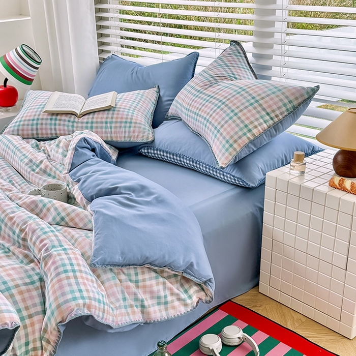 91家纺网 家纺一手货源 找家纺 十一家居 2025春夏新款ins风A类亲肤水洗棉贝壳绣格子四件套——暮光系列 奶油小格