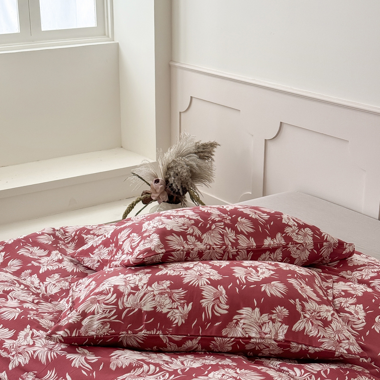 91家纺网 家纺一手货源 找家纺 窝米 2025新品全棉双层纱法式风花卉四件套系列（蔷薇绿 月丹） 红笺花影