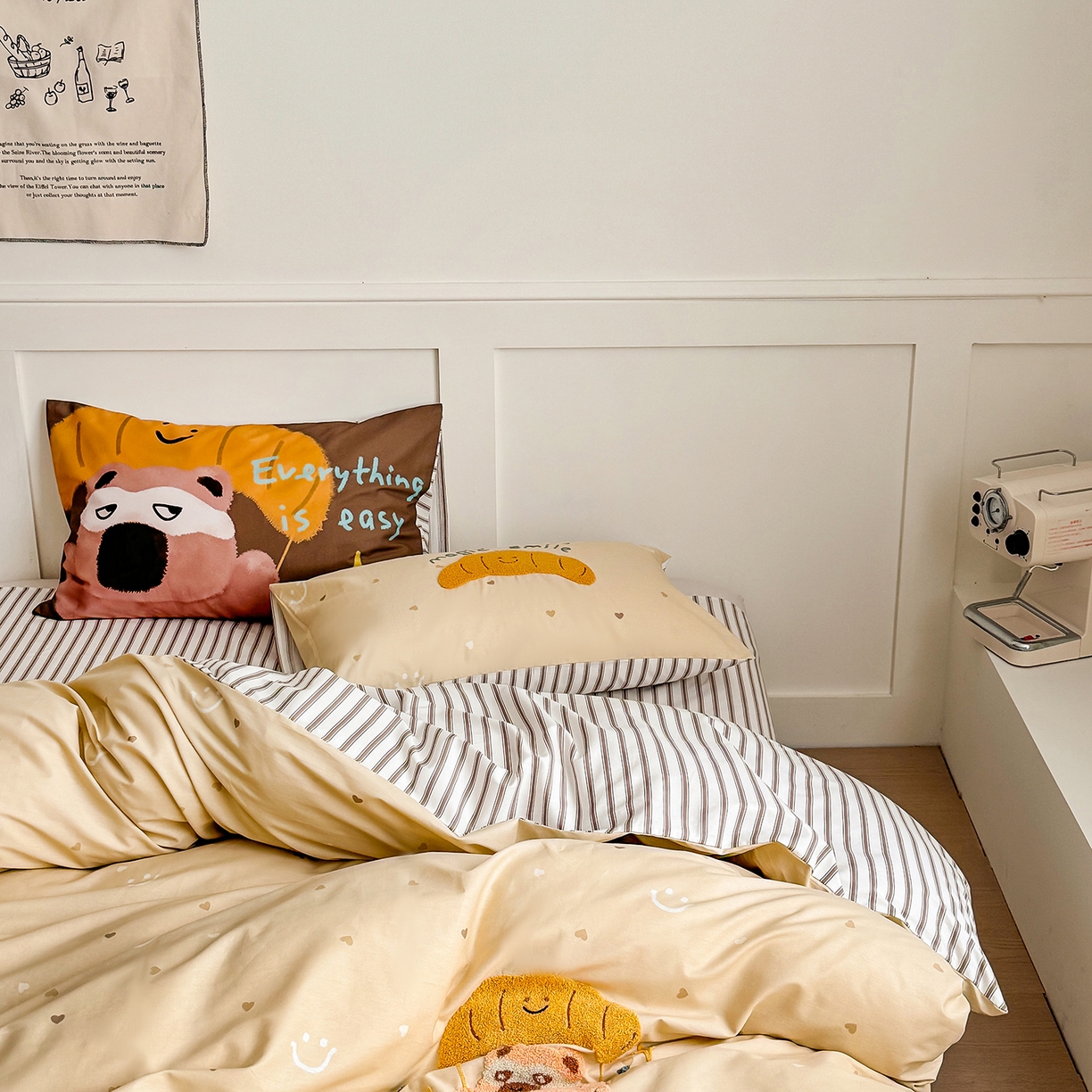 91家纺网 家纺一手货源 找家纺 窝米 2025新品毛巾绣X数码13370全棉卡通系列四件套（水豚 牛角面包） 牛角面包