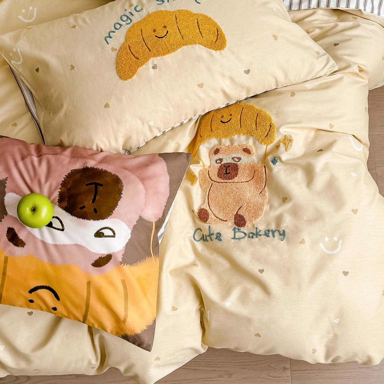 91家纺网 家纺一手货源 找家纺 窝米 2025新品毛巾绣X数码13370全棉卡通系列四件套（水豚 牛角面包） 牛角面包