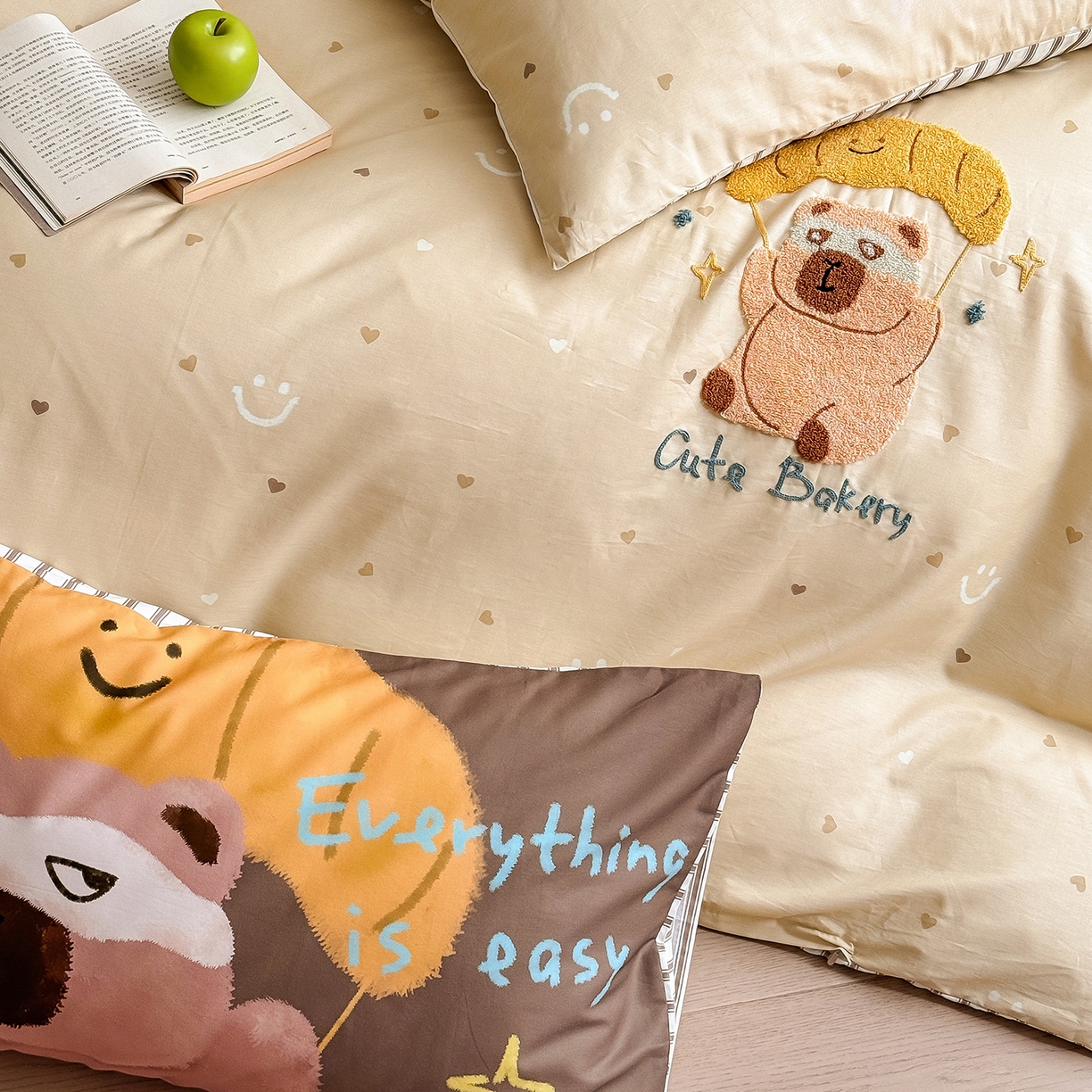 91家纺网 家纺一手货源 找家纺 窝米 2025新品毛巾绣X数码13370全棉卡通系列四件套（水豚 牛角面包） 牛角面包