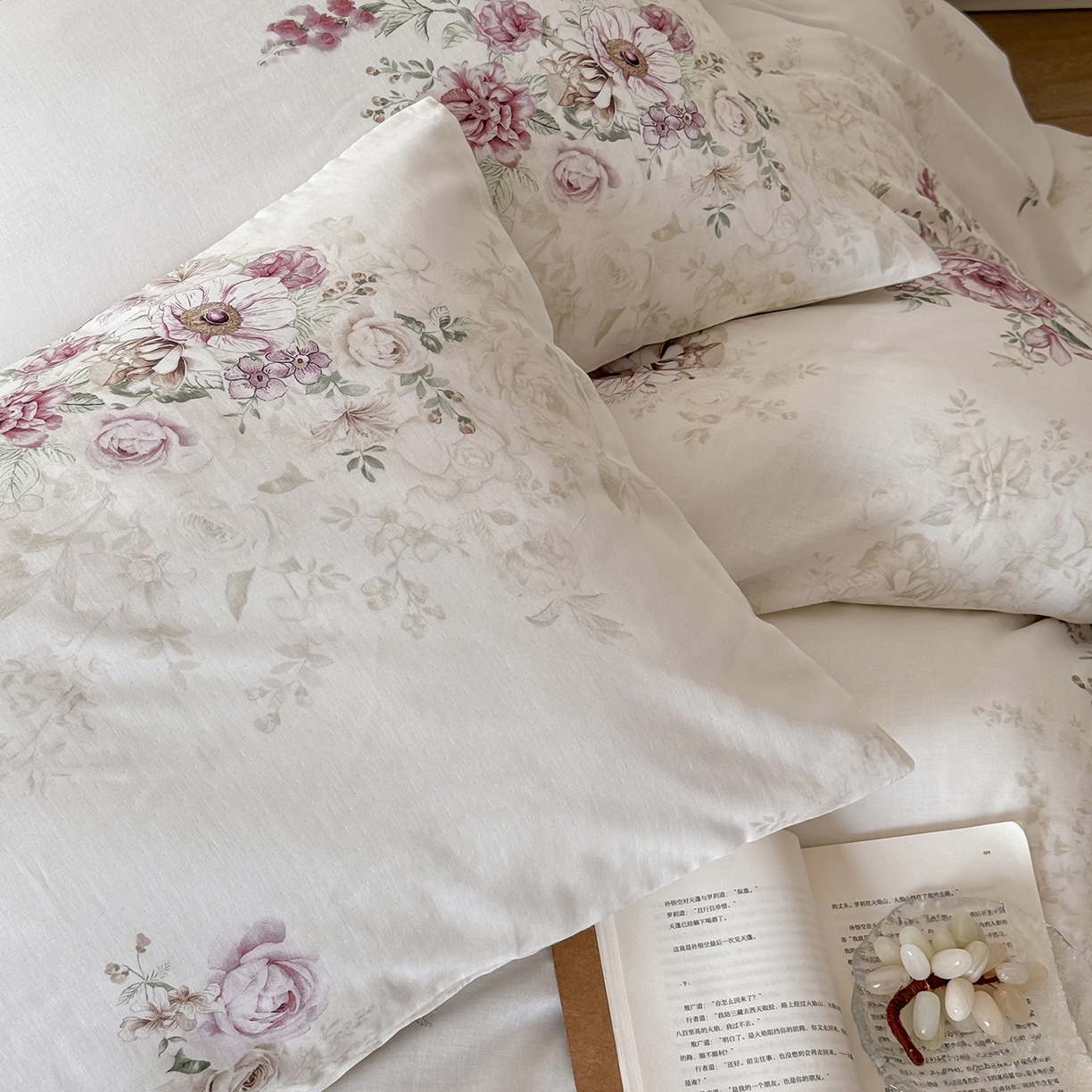 91家纺网 家纺一手货源 找家纺 窝米 2025新品全棉双层纱法式风花卉四件套系列（蔷薇绿 月丹） 梦澜