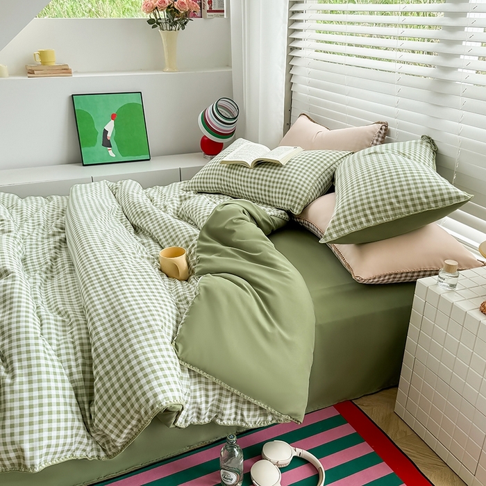 91家纺网 家纺一手货源 找家纺 十一家居 2025春夏新款ins风A类亲肤水洗棉贝壳绣格子四件套——暮光系列 草绿小格