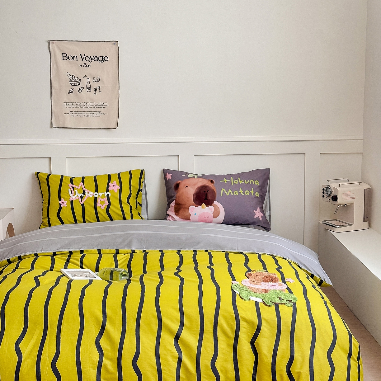 91家纺网 家纺一手货源 找家纺 窝米 2025新品毛巾绣X数码13370全棉卡通系列四件套（水豚 牛角面包） 水豚