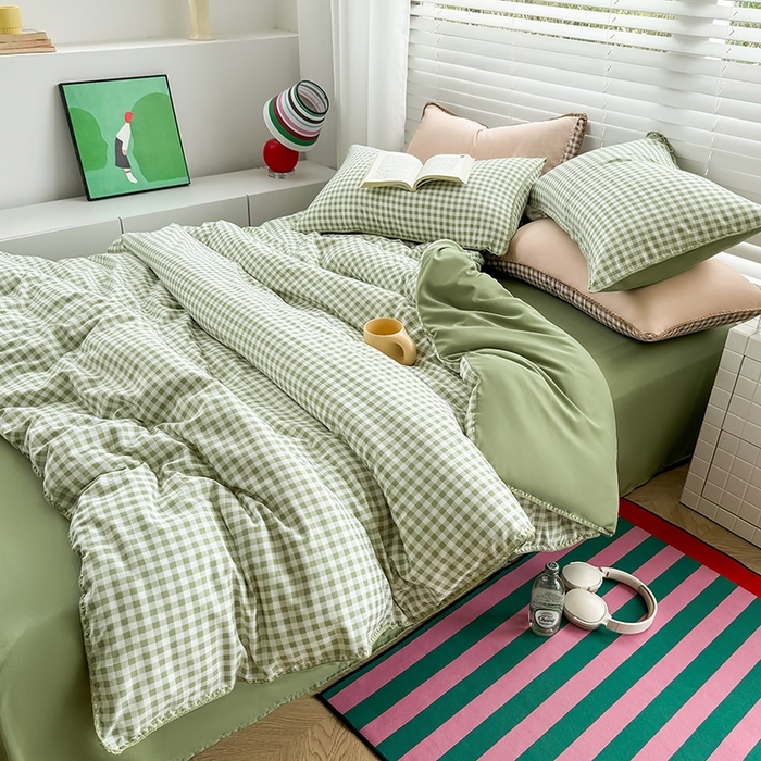 91家纺网 家纺一手货源 找家纺 十一家居 2025春夏新款ins风A类亲肤水洗棉贝壳绣格子四件套——暮光系列 草绿小格