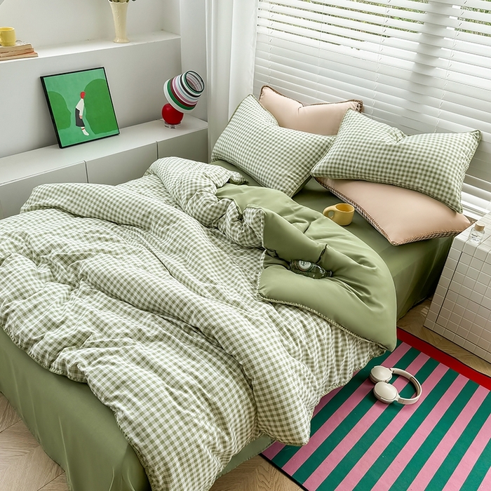 91家纺网 家纺一手货源 找家纺 十一家居 2025春夏新款ins风A类亲肤水洗棉贝壳绣格子四件套——暮光系列 草绿小格