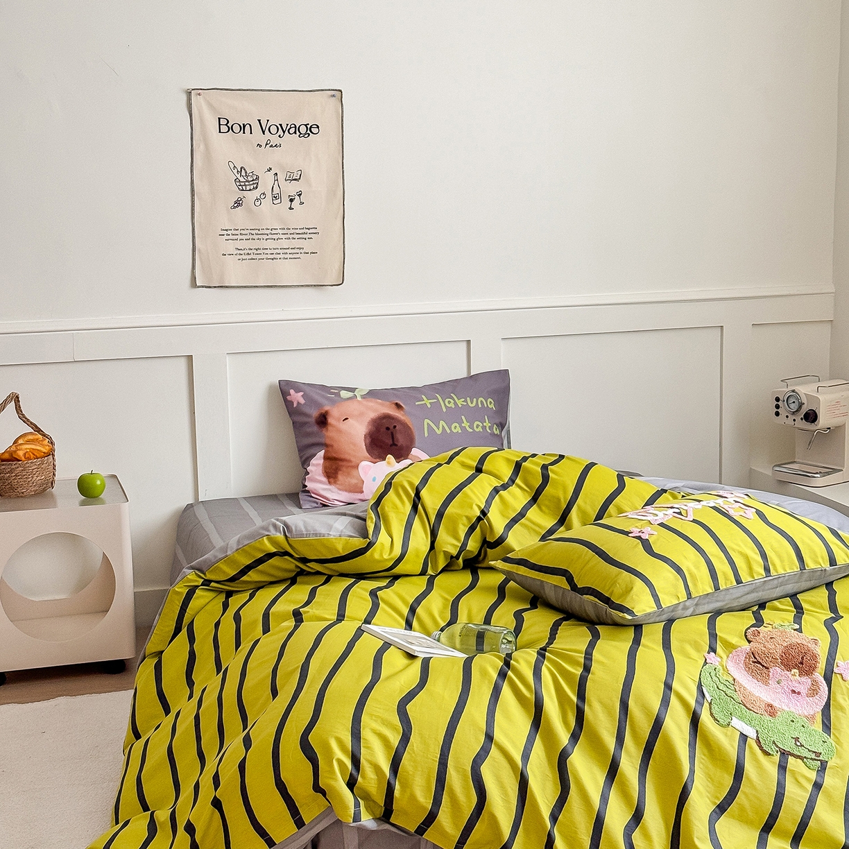 91家纺网 家纺一手货源 找家纺 窝米 2025新品毛巾绣X数码13370全棉卡通系列四件套（水豚 牛角面包） 水豚