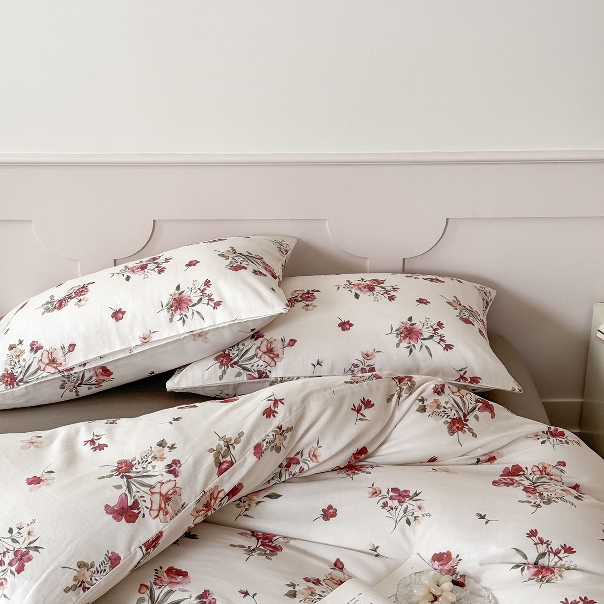 91家纺网 家纺一手货源 找家纺 窝米 2025新品全棉双层纱法式风花卉四件套系列（蔷薇绿 月丹） 墨瑜