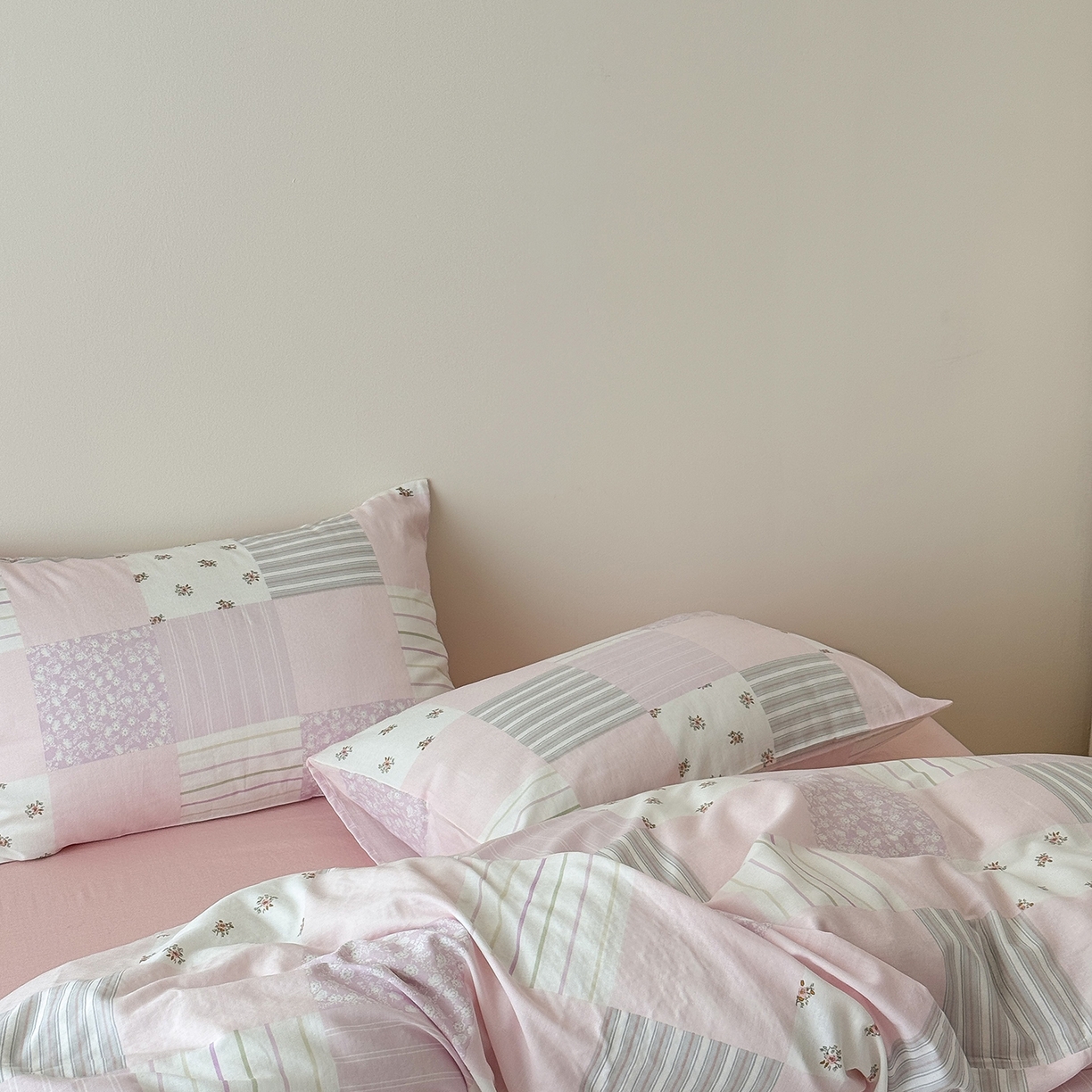 91家纺网 家纺一手货源 找家纺 窝米 2025新品全棉双层纱法式风花卉四件套系列（蔷薇绿 月丹） 少女心事