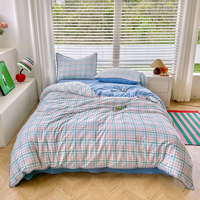 91家纺网 家纺一手货源 找家纺 十一家居 2025春夏新款ins风A类亲肤水洗棉贝壳绣格子四件套——暮光系列 奶油小格