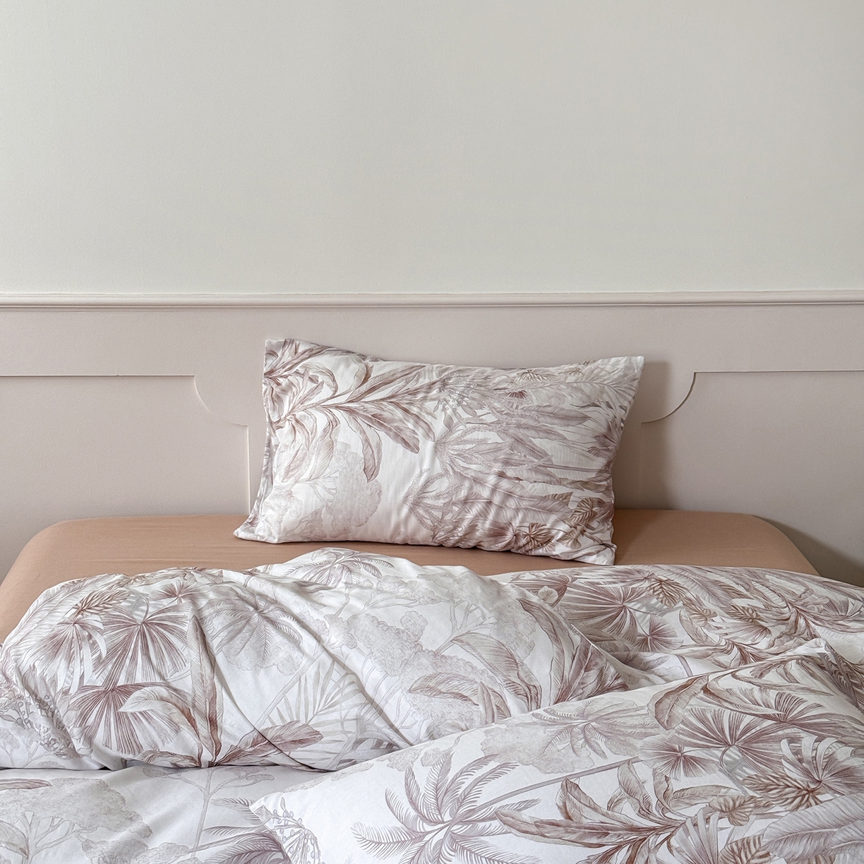 91家纺网 家纺一手货源 找家纺 窝米 2025新品全棉双层纱法式风花卉四件套系列（蔷薇绿 月丹） 树远咖