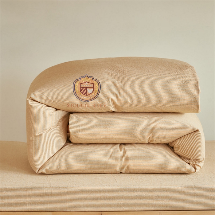 91家纺网 家纺一手货源 找家纺 恬思语2025新款全棉色织贴布绣花学生三件套