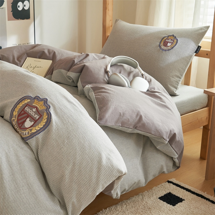 91家纺网 家纺一手货源 找家纺 恬思语2025新款全棉色织贴布绣花学生三件套