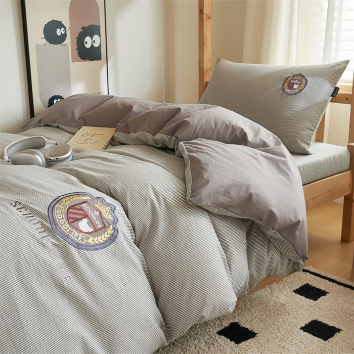 91家纺网 家纺一手货源 找家纺 恬思语2025新款全棉色织贴布绣花学生三件套