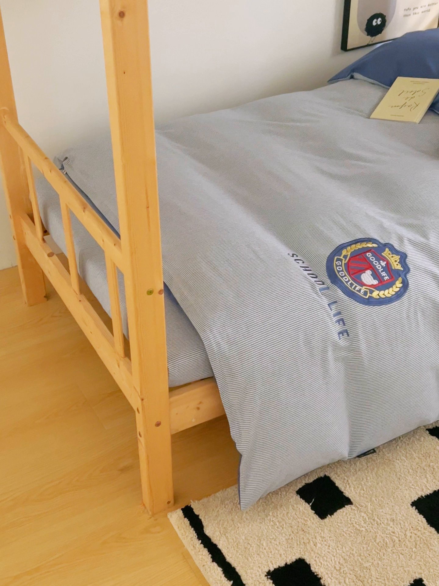 91家纺网 家纺一手货源 找家纺 恬思语2025新款全棉色织贴布绣花学生三件套