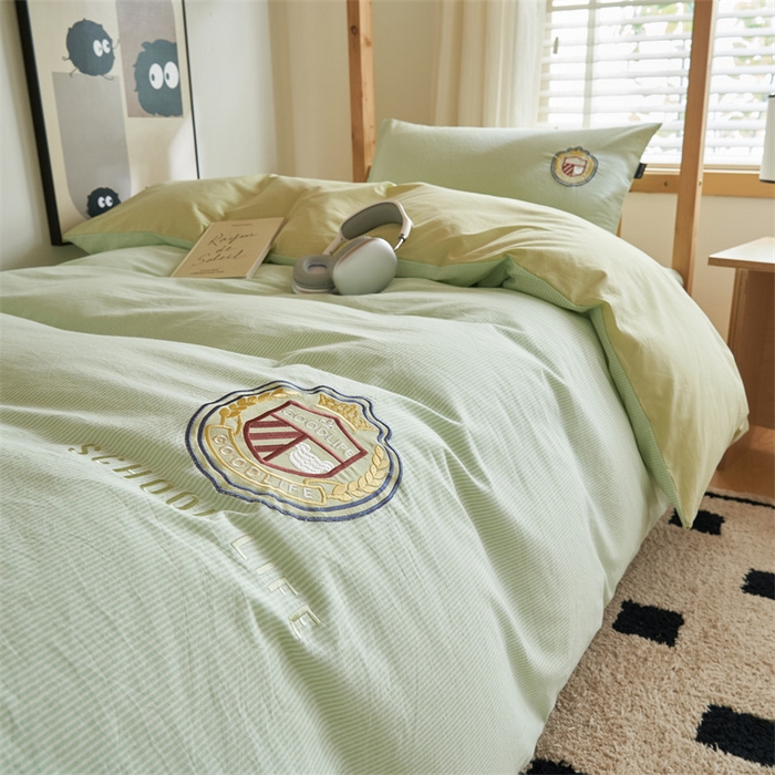 91家纺网 家纺一手货源 找家纺 恬思语2025新款全棉色织贴布绣花学生三件套