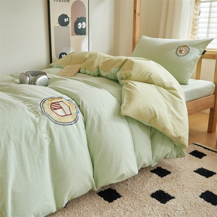 91家纺网 家纺一手货源 找家纺 恬思语2025新款全棉色织贴布绣花学生三件套