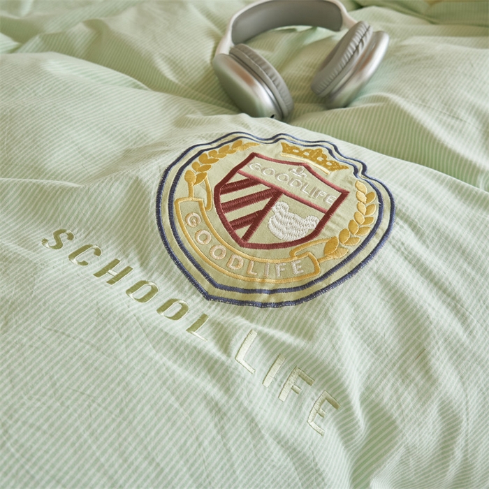 91家纺网 家纺一手货源 找家纺 恬思语2025新款全棉色织贴布绣花学生三件套