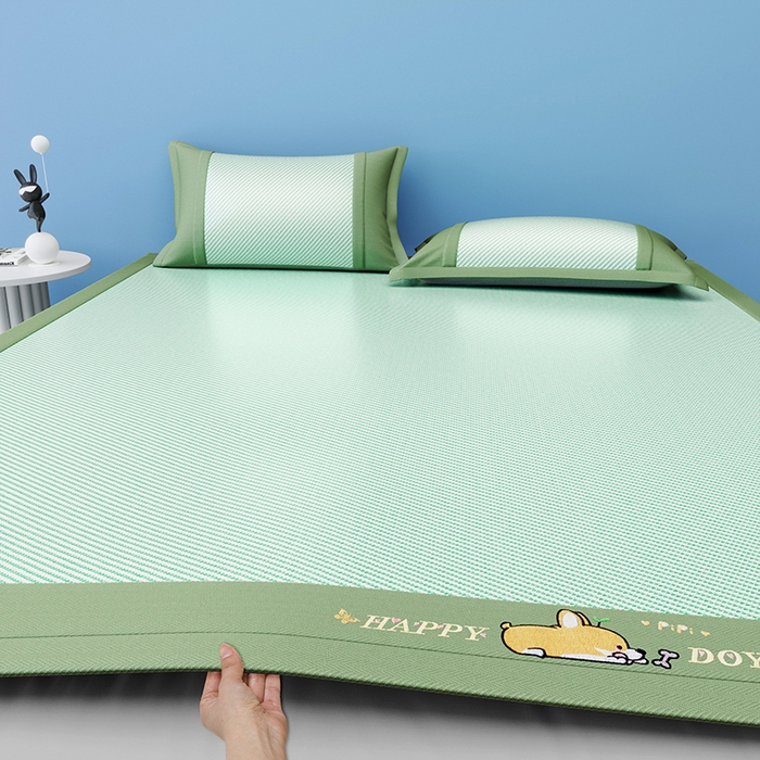 91家纺网 家纺一手货源 找家纺 2025新款斜纹宽柯基凉感冰丝席 斜纹柯基绿-床席款