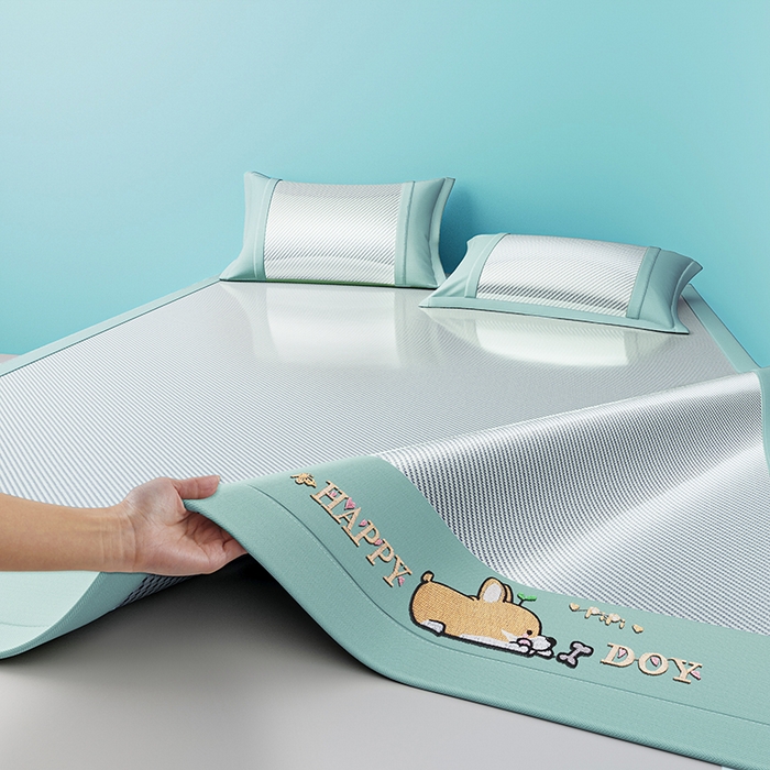 91家纺网 家纺一手货源 找家纺 2025新款斜纹宽柯基凉感冰丝席 斜纹柯基绿-床笠款