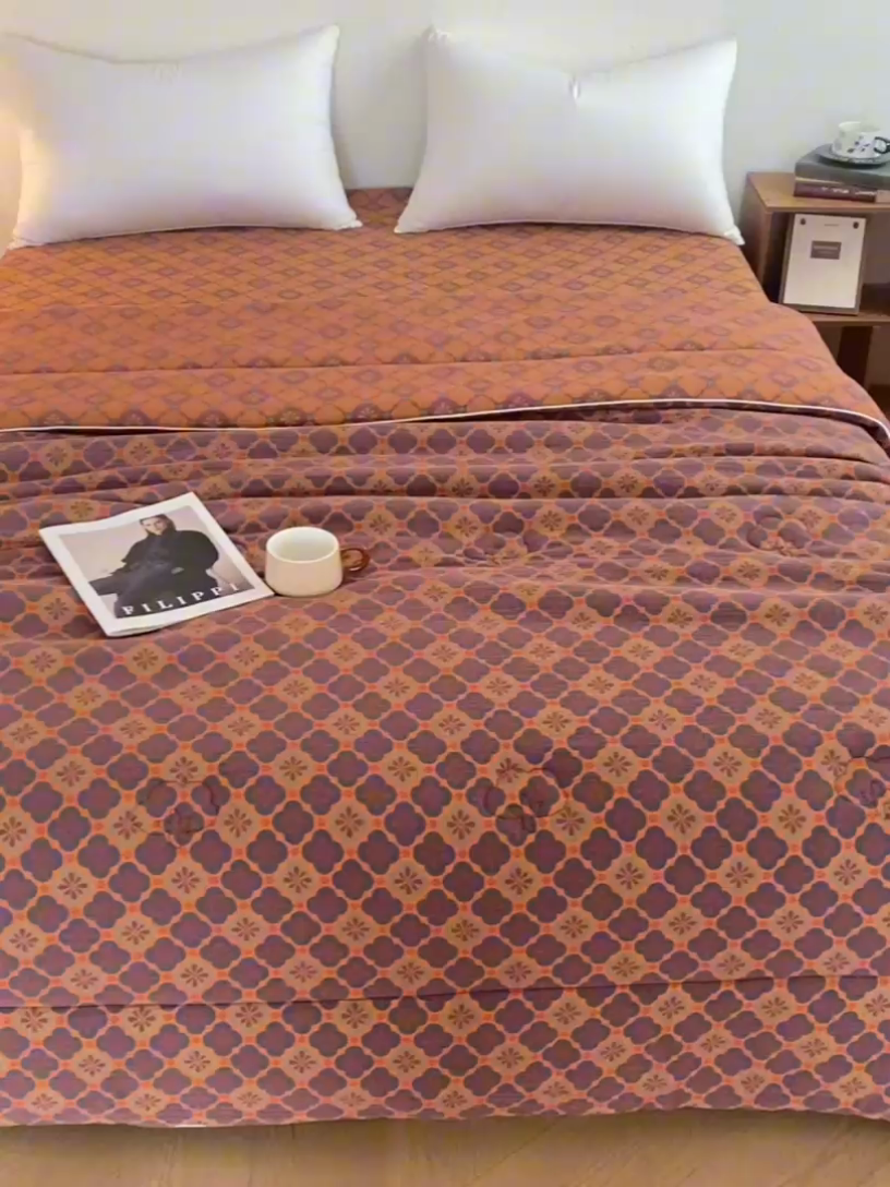 91家纺网 家纺一手货源 找家纺 睡棉坊 2025新款全棉色织提花双层纱春秋被芯冬被 轻奢时代