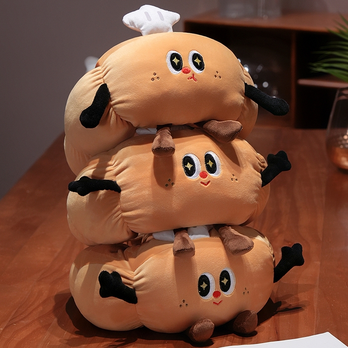 91家纺网 家纺一手货源 找家纺 （总）仟亿莱2025新款趣味牛角包毛毛虫U枕