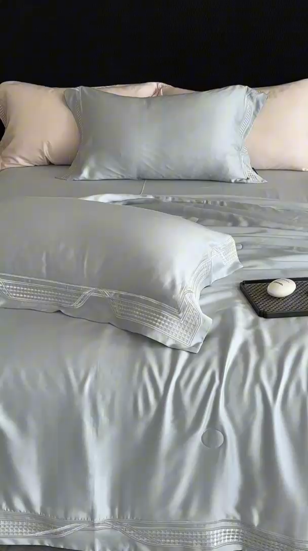 91家纺网 家纺一手货源 找家纺 馨蕊家居 2025新款80SLF奥地利兰精天丝夏被四件套-凯伦 夏被凯伦-高级灰