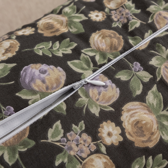 91家纺网 家纺一手货源 找家纺 萌番宝 2025新款小清新全棉纯棉兔耳全荞麦皮壳枕头护颈椎助睡眠硬枕头枕芯 双层纱荞麦枕—繁花似锦 50x18x10cm/只