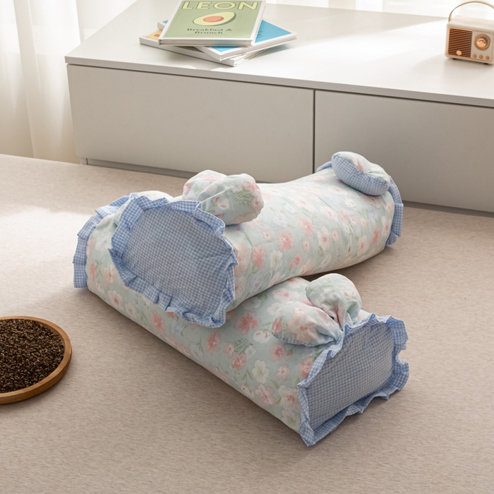 91家纺网 家纺一手货源 找家纺 萌番宝 2025新款小清新全棉纯棉兔耳全荞麦皮壳枕头护颈椎助睡眠硬枕头枕芯 双层纱荞麦枕—蓝の莲花 50x18x10cm/只