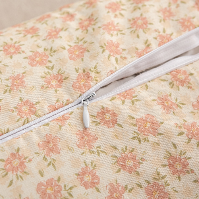 91家纺网 家纺一手货源 找家纺 萌番宝 2025新款小清新全棉纯棉兔耳全荞麦皮壳枕头护颈椎助睡眠硬枕头枕芯 双层纱荞麦枕—粉语夕 50x18x10cm/只