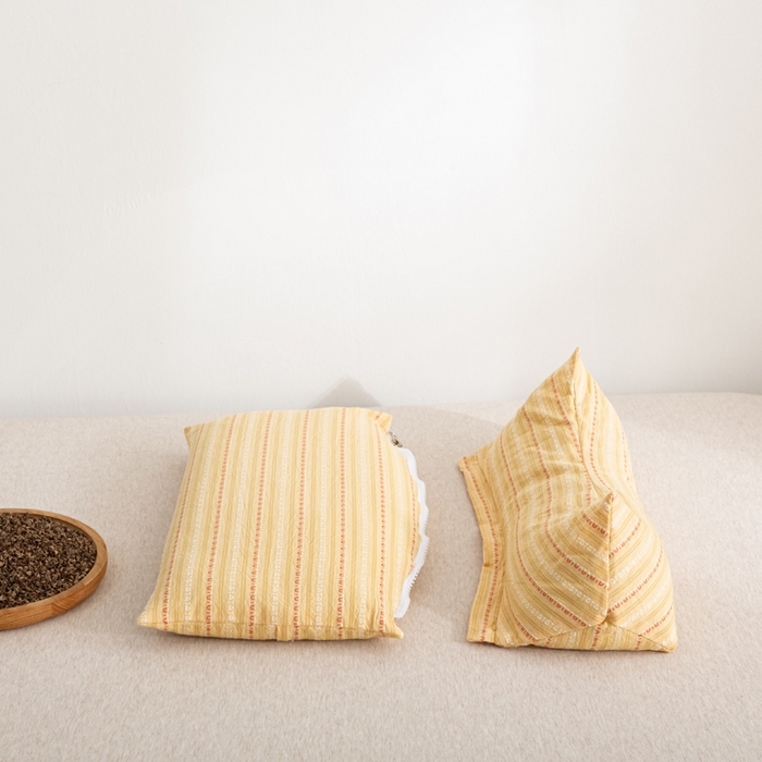 91家纺网 家纺一手货源 找家纺 萌番宝 2025新款荞麦颈椎枕头可拆卸组合枕芯牵引护颈椎疼痛助睡眠成人专用三角枕枕头枕芯 荞麦护颈黄色 35x16cm三角枕+35x20cm方枕二合一