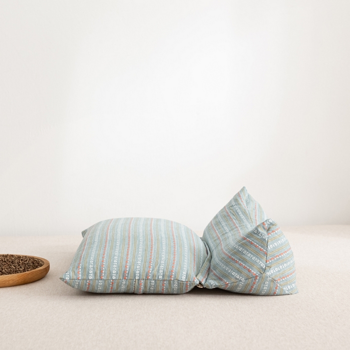 91家纺网 家纺一手货源 找家纺 萌番宝 2025新款荞麦颈椎枕头可拆卸组合枕芯牵引护颈椎疼痛助睡眠成人专用三角枕枕头枕芯 荞麦护颈枕青色 35x16cm三角枕+35x20cm方枕二合一