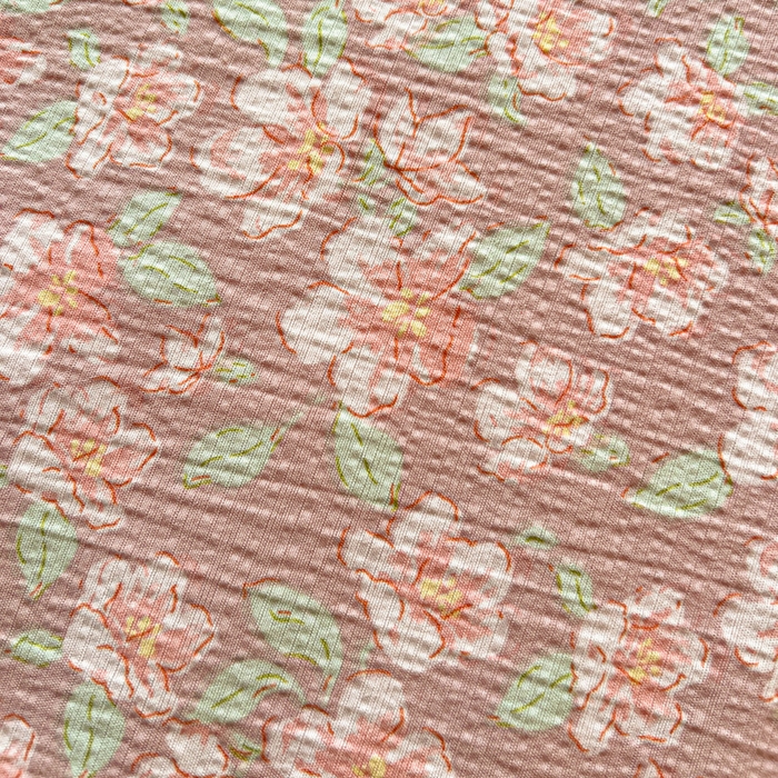 91家纺网 家纺一手货源 找家纺 仟网汇2025新款赫本风花边夏被空调被 春风里红