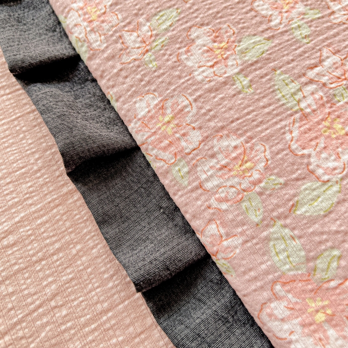 91家纺网 家纺一手货源 找家纺 仟网汇2025新款赫本风花边夏被空调被 春风里红