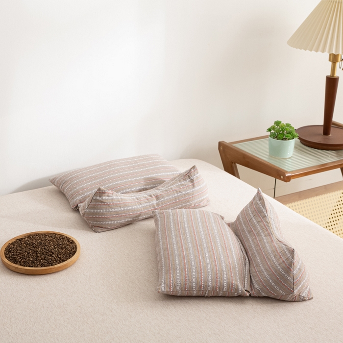 91家纺网 家纺一手货源 找家纺 萌番宝 2025新款荞麦颈椎枕头可拆卸组合枕芯牵引护颈椎疼痛助睡眠成人专用三角枕枕头枕芯 荞麦护颈枕棕色 35x16cm三角枕+35x20cm方枕二合一