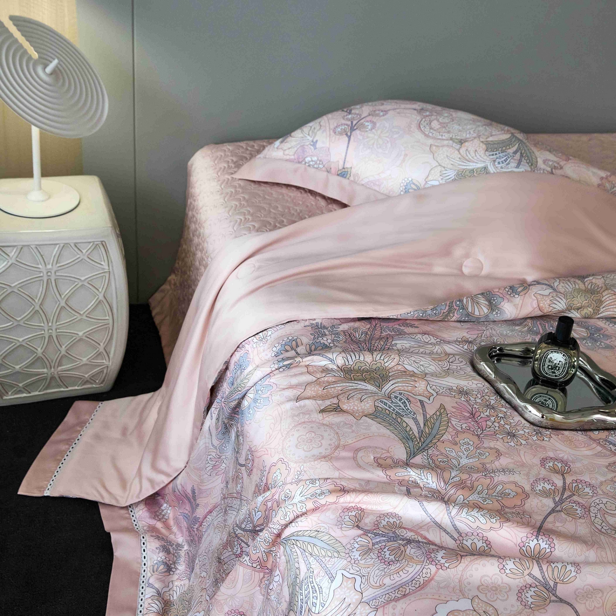 91家纺网 家纺一手货源 找家纺 （总）榻尚家居 2025新款天丝床盖夏被夏凉被空调被四件套-佩利兹