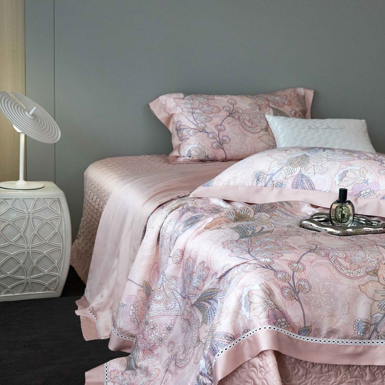 91家纺网 家纺一手货源 找家纺 （总）榻尚家居 2025新款天丝床盖夏被夏凉被空调被四件套-佩利兹