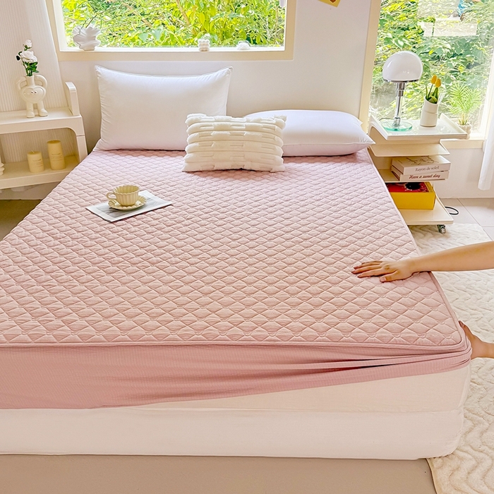 91家纺网 家纺一手货源 找家纺 仟网汇2025新款新款皱皱纱夹棉床笠 粉色