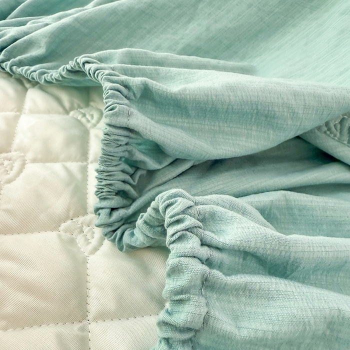 91家纺网 家纺一手货源 找家纺 仟网汇2025新款新款皱皱纱夹棉床笠 湖蓝