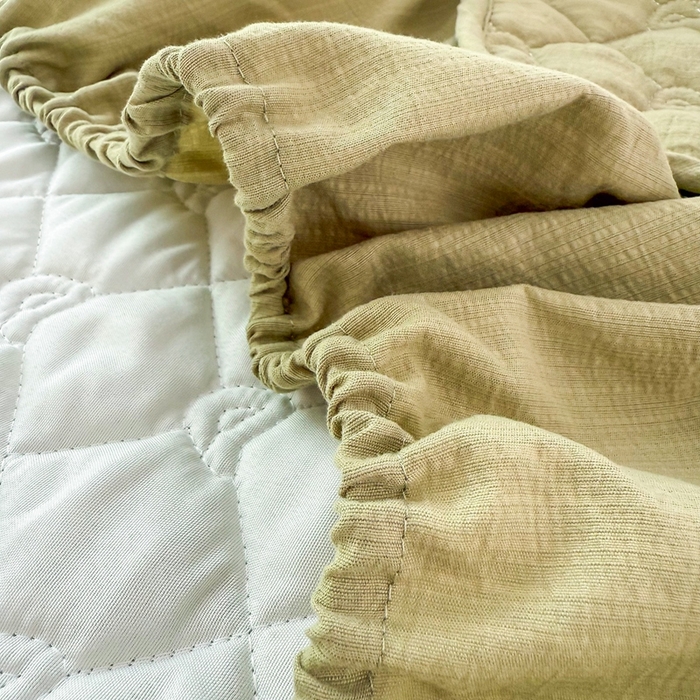 91家纺网 家纺一手货源 找家纺 仟网汇2025新款新款皱皱纱夹棉床笠 绿色