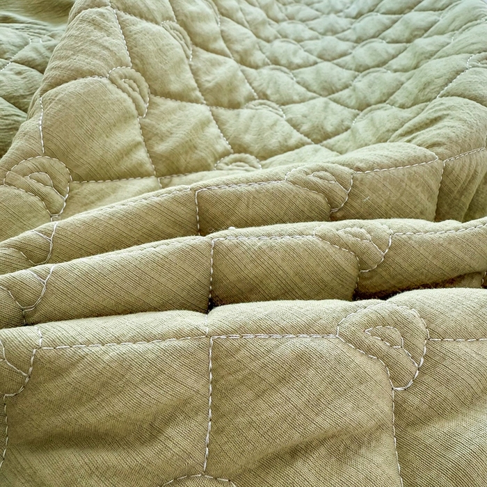 91家纺网 家纺一手货源 找家纺 仟网汇2025新款新款皱皱纱夹棉床笠 绿色