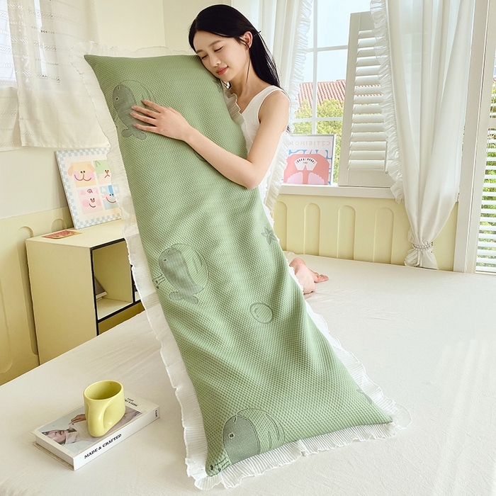 91家纺网 家纺一手货源 找家纺 雨彤家纺 2025新款冰豆豆蕾丝花边双人长枕套单品枕套枕套单件 小鲸鱼-橄榄绿