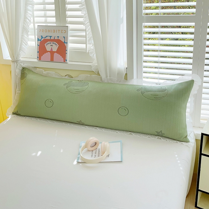 91家纺网 家纺一手货源 找家纺 雨彤家纺 2025新款冰豆豆蕾丝花边双人长枕套单品枕套枕套单件 小鲸鱼-橄榄绿