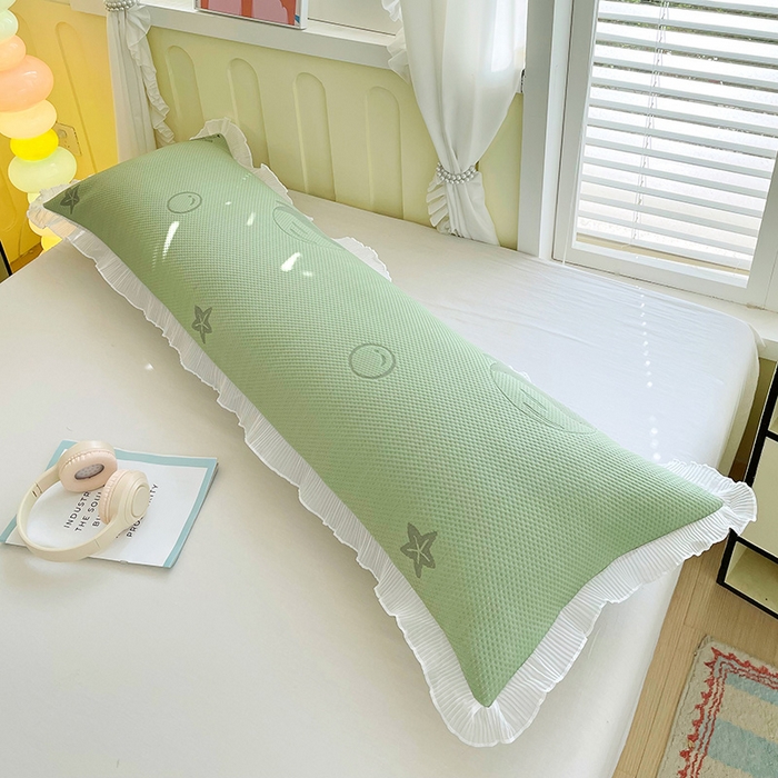 91家纺网 家纺一手货源 找家纺 雨彤家纺 2025新款冰豆豆蕾丝花边双人长枕套单品枕套枕套单件 小鲸鱼-橄榄绿