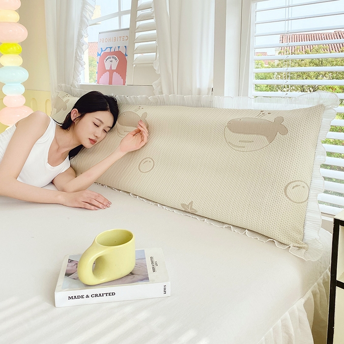 91家纺网 家纺一手货源 找家纺 雨彤家纺 2025新款冰豆豆蕾丝花边双人长枕套单品枕套枕套单件 小鲸鱼-浅咖