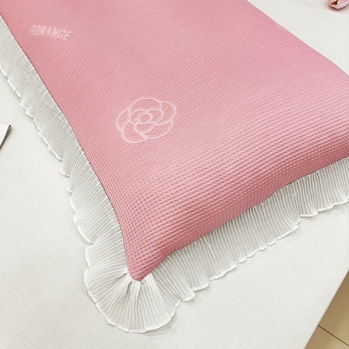 91家纺网 家纺一手货源 找家纺 雨彤家纺 2025新款冰豆豆蕾丝花边双人长枕套单品枕套枕套单件 山茶花-粉