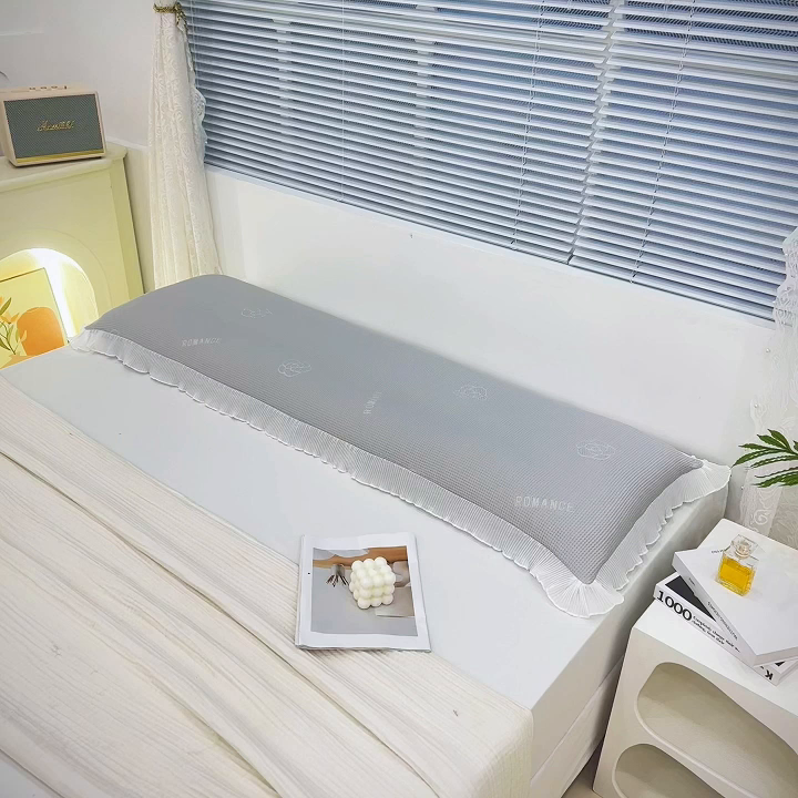 91家纺网 家纺一手货源 找家纺 雨彤家纺 2025新款冰豆豆蕾丝花边双人长枕套单品枕套枕套单件 山茶花-灰