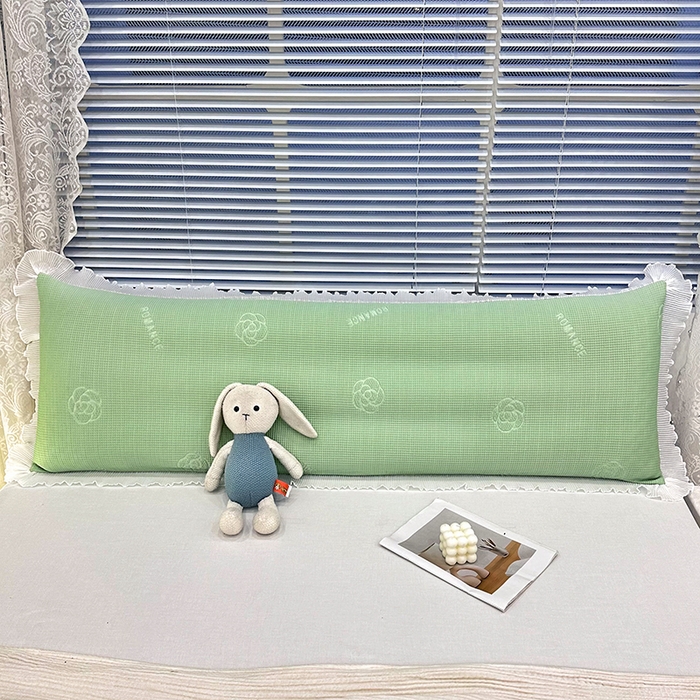 91家纺网 家纺一手货源 找家纺 雨彤家纺 2025新款冰豆豆蕾丝花边双人长枕套单品枕套枕套单件 山茶花-绿