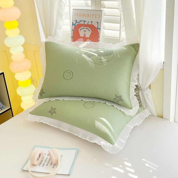 91家纺网 家纺一手货源 找家纺 雨彤家纺 2025新款冰豆豆蕾丝花边单人枕套单品枕套枕套单件 小鲸鱼-橄榄绿